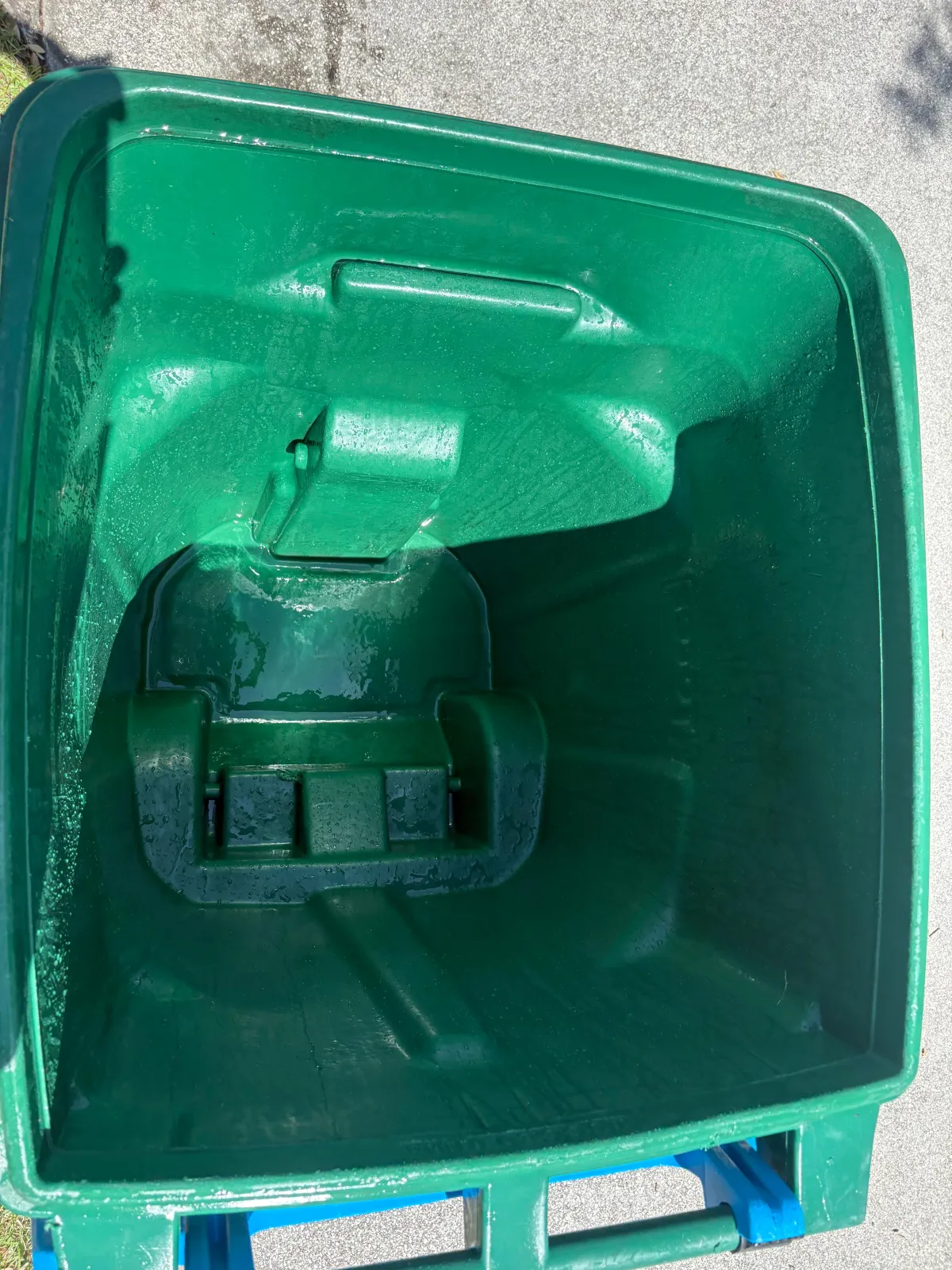 Trash Can After Cleaning 4