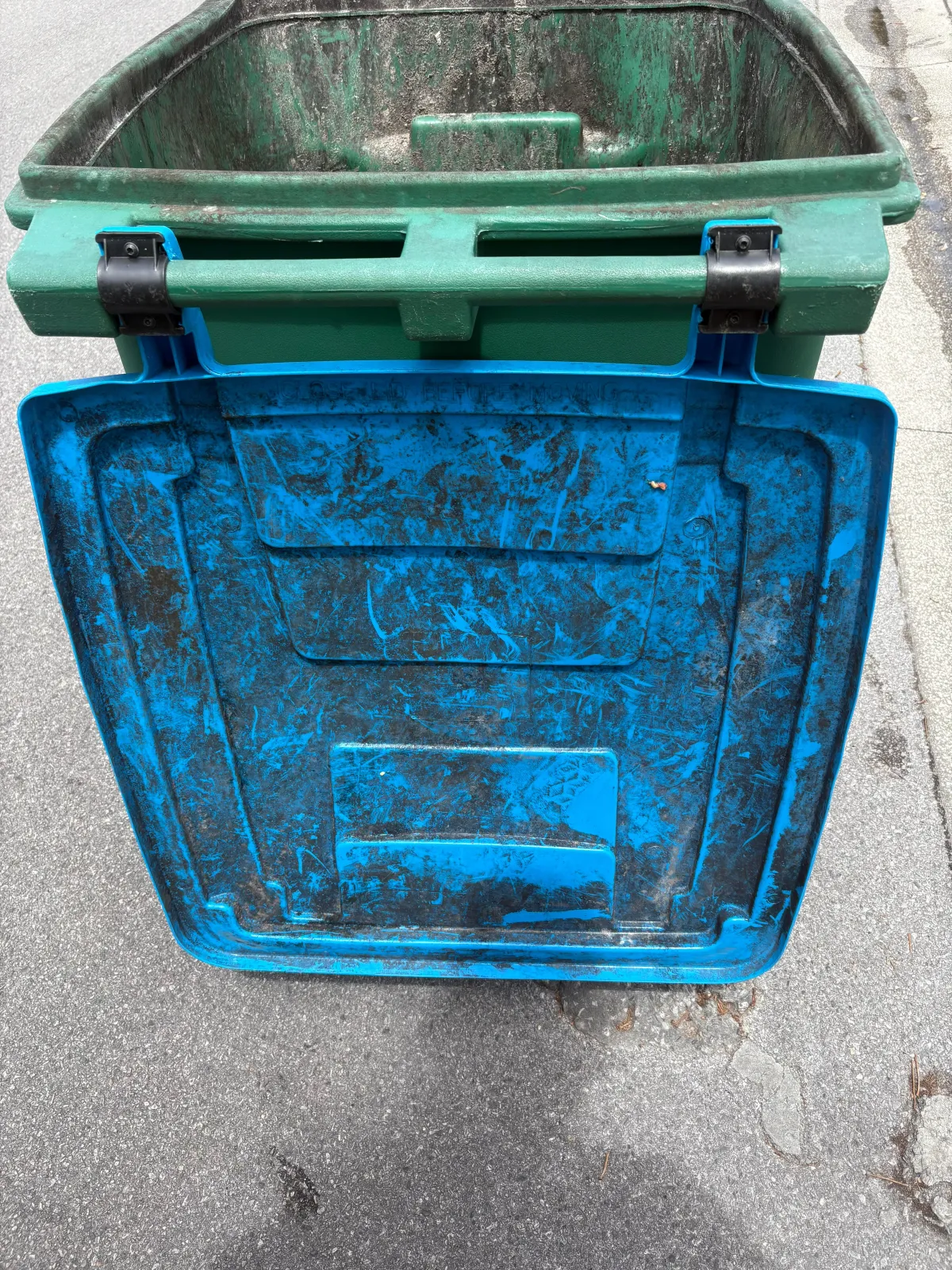 Trash Can Before Cleaning 1