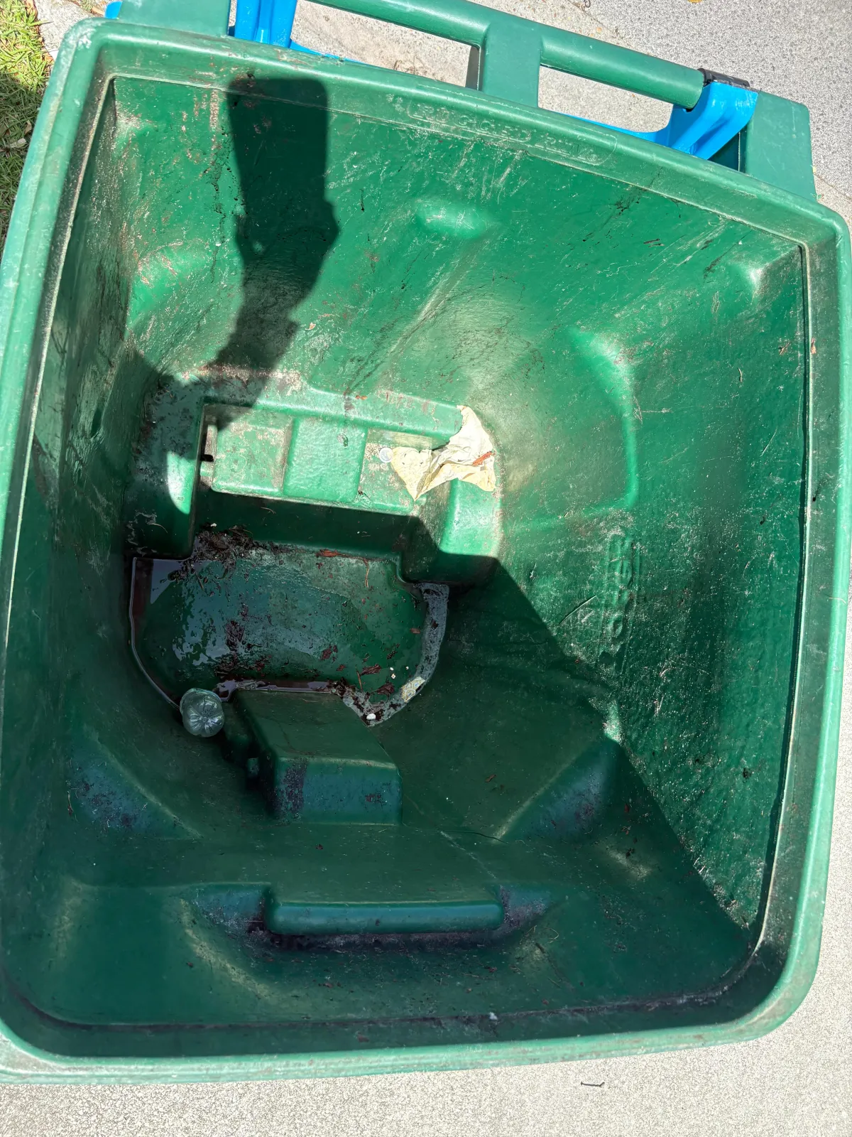 Trash Can Before Cleaning 5
